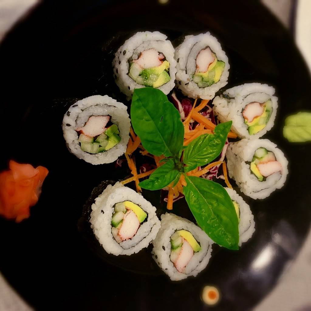 Lotus Thai & Sushi | restaurant | 2886 Town Center Blvd, Crestview Hills, KY 41017, USA | 8593312073 OR +1 859-331-2073