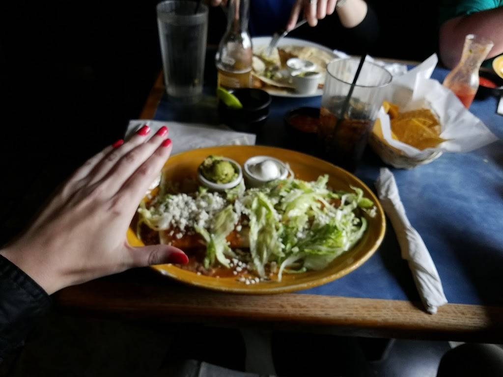 Acapulcos | restaurant | 1 1st Ave, Needham, MA 02494, USA | 3392254558 OR +1 339-225-4558