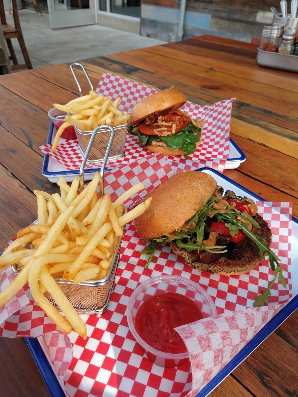 Berkeley Burgers | restaurant | 1313 Ninth Street Suite 130, Berkeley, CA 94710, USA | 5103564382 OR +1 510-356-4382