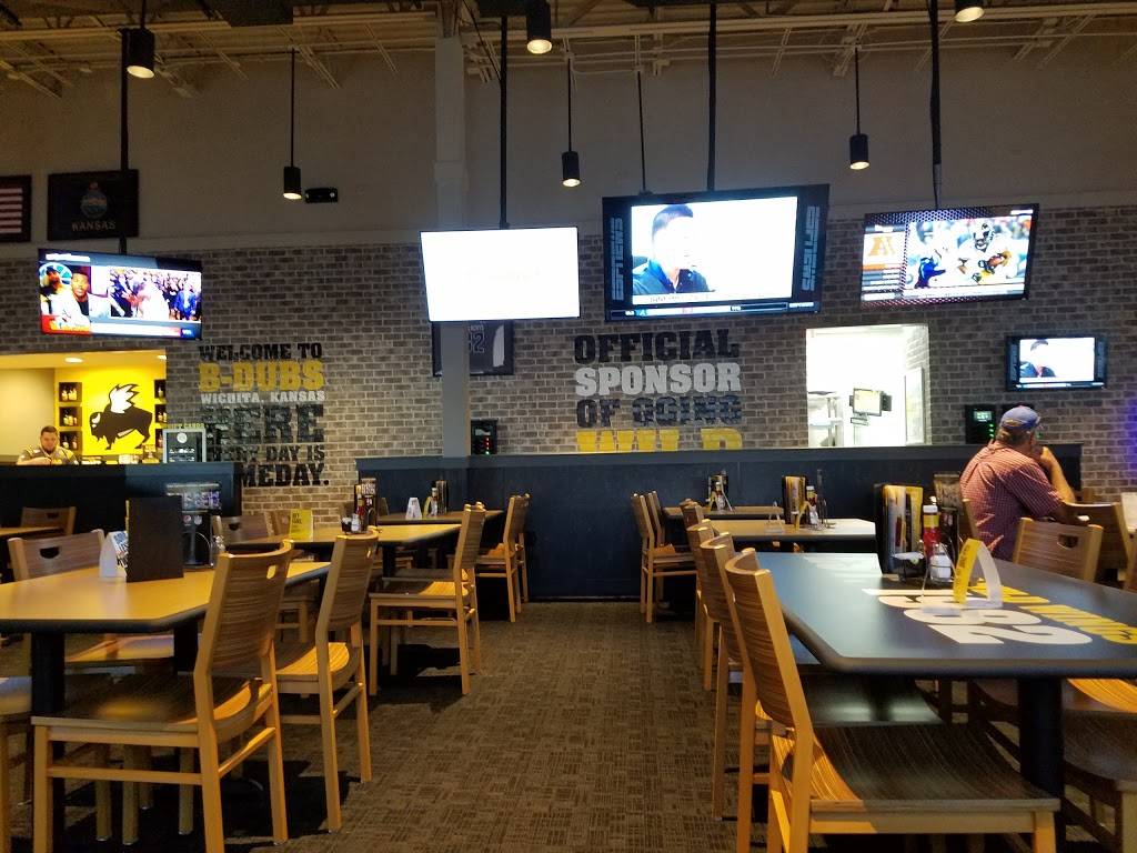 Buffalo Wild Wings | meal takeaway | 2413 N Maize Rd Suite 105, Wichita, KS 67205, USA | 3167229464 OR +1 316-722-9464