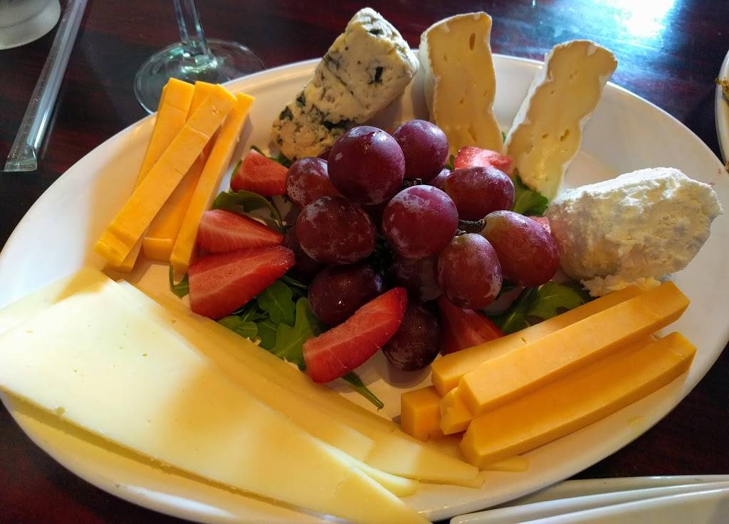 Formaggios Bistro & Wine Bar | restaurant | 2441 NW 43rd St Suite 12, Gainesville, FL 32606, USA | 3525056202 OR +1 352-505-6202