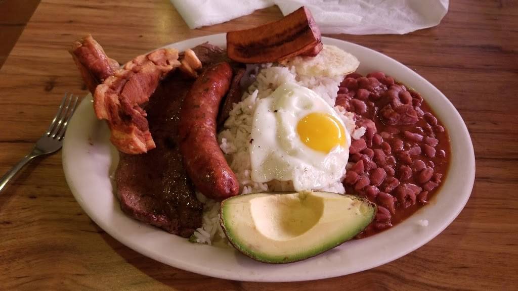 Fonda Latina Restaurant | restaurant | 6714 San Pedro Ave, San Antonio, TX 78216, USA | 2108242544 OR +1 210-824-2544