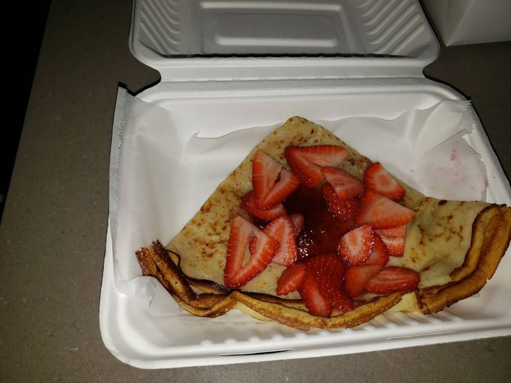 Le French Rooster | cafe | 2221 W Olive Ave, Burbank, CA 91506, USA | 8188597153 OR +1 818-859-7153