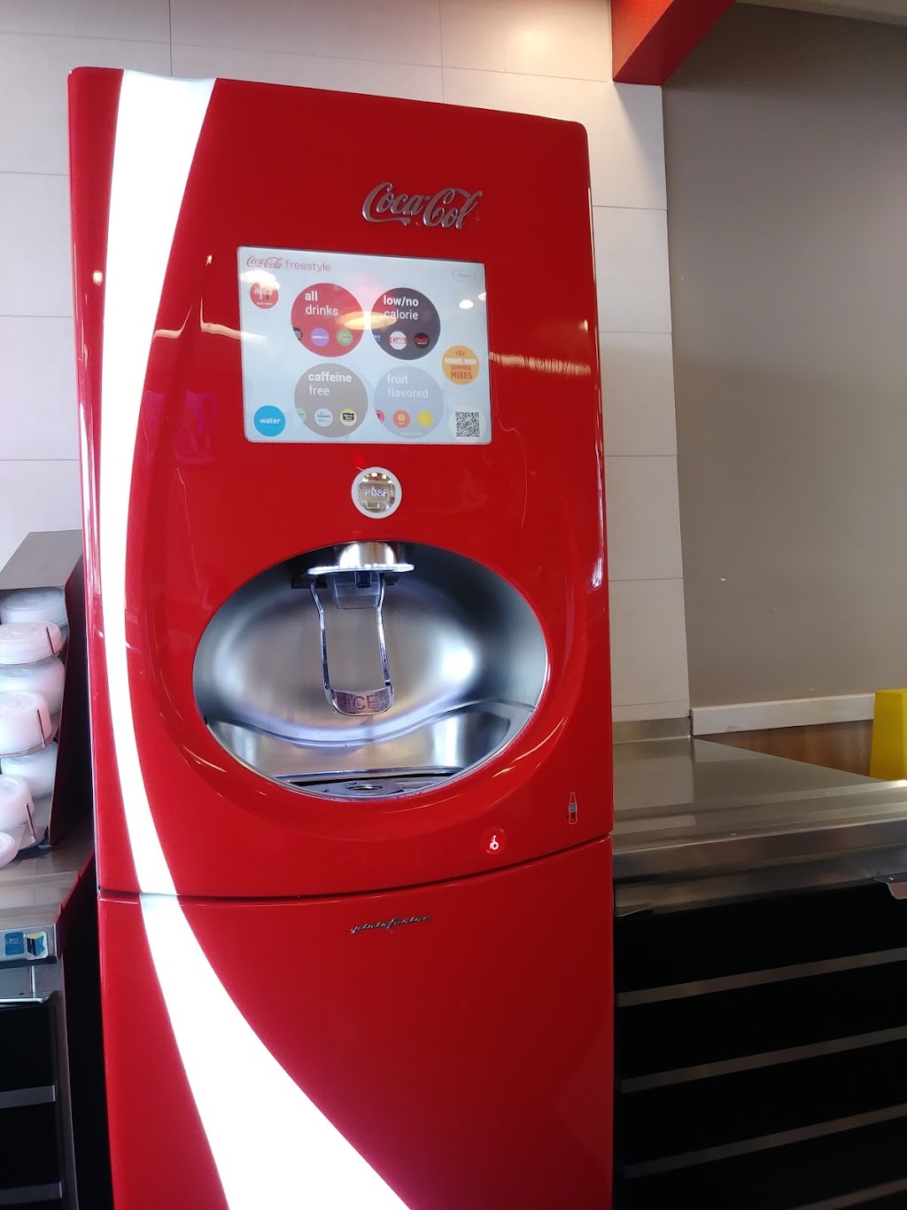 Burger King | restaurant | 713 N Stratford Rd, Moses Lake, WA 98837, USA | 5097650212 OR +1 509-765-0212