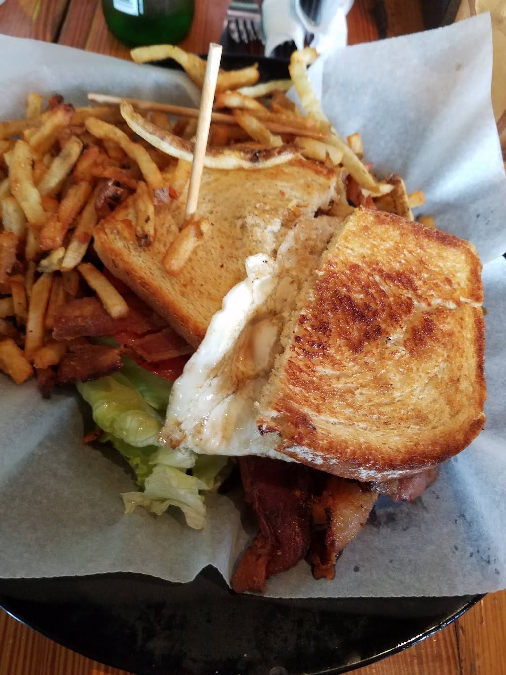 Double Dogs | restaurant | 10639 Hardin Valley Rd, Knoxville, TN 37932, USA | 8654704447 OR +1 865-470-4447