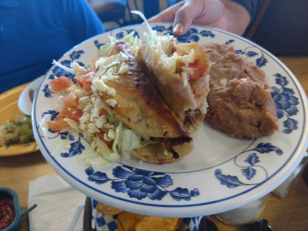 El Portal Del Bobby Ciros | restaurant | 8201 Diana Dr, El Paso, TX 79904, USA | 9154448400 OR +1 915-444-8400