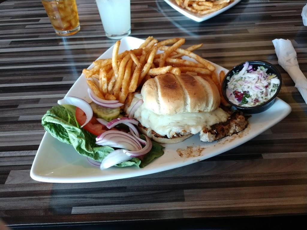 The Docs Inn | restaurant | 985 Avenue of the Cities, Silvis, IL 61282, USA | 3092811008 OR +1 309-281-1008