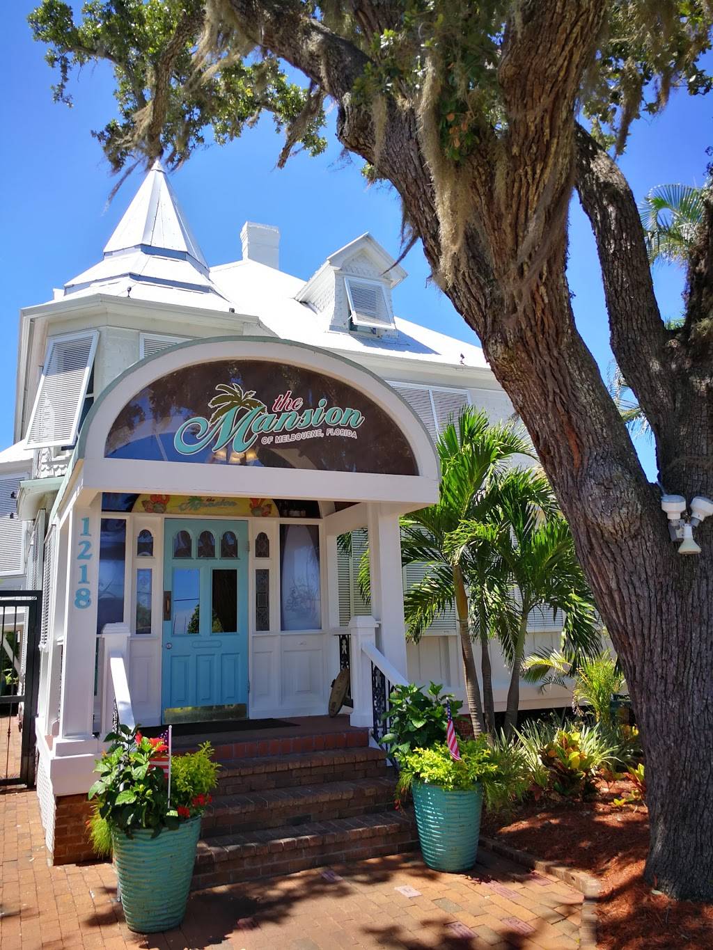 The Mansion | restaurant | 1218 E New Haven Ave, Melbourne, FL 32901, USA | 3213455800 OR +1 321-345-5800
