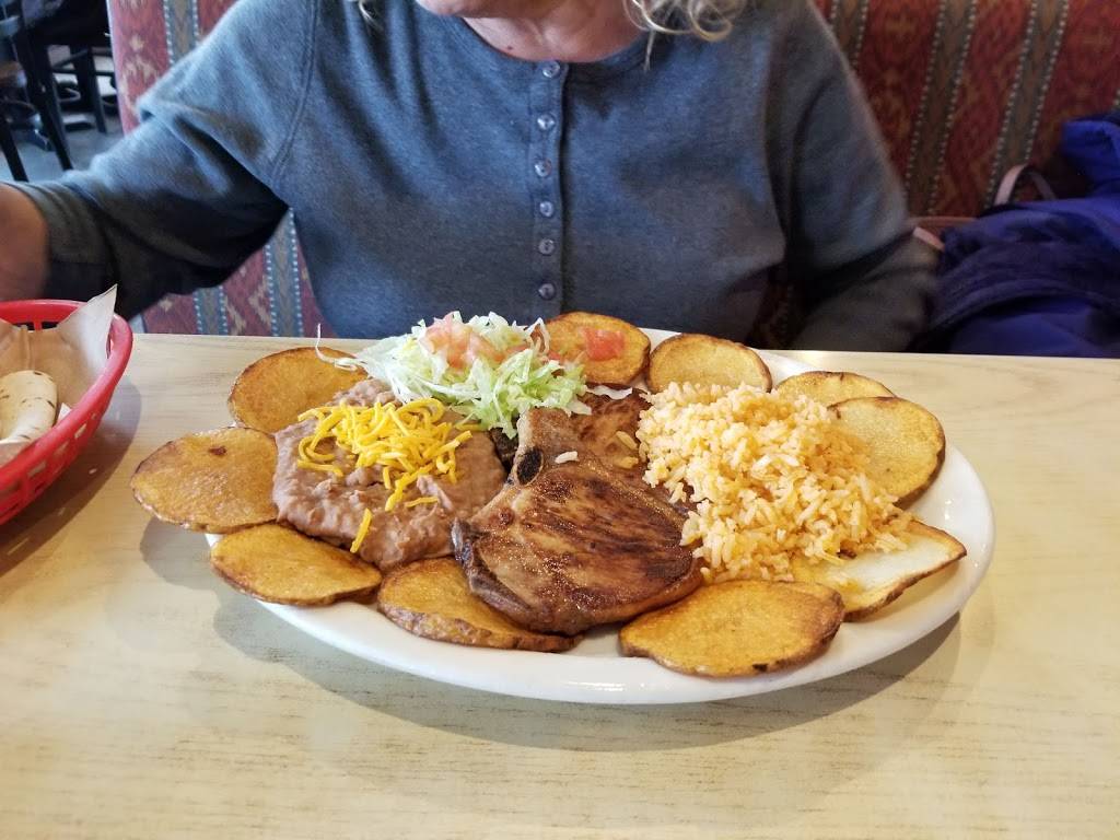 Santiagos Mexican Restaurant | restaurant | 1150 E Bridge St, Brighton, CO 80601, USA | 3036596393 OR +1 303-659-6393