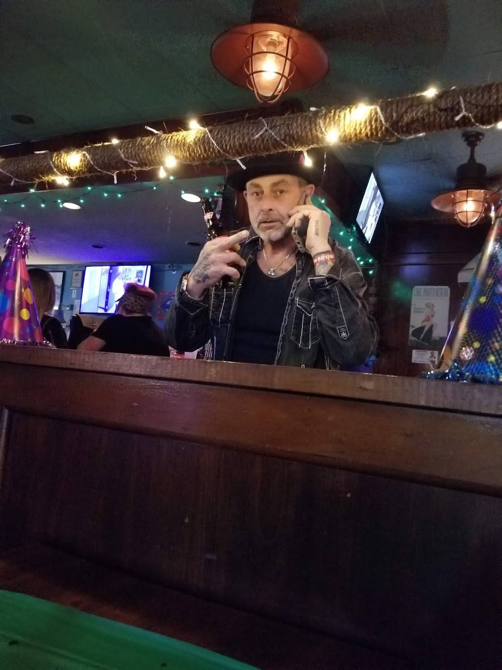 Melius Bar & Cafe | restaurant | 1701 Lake Ave, Metairie, LA 70005, USA | 5048289446 OR +1 504-828-9446