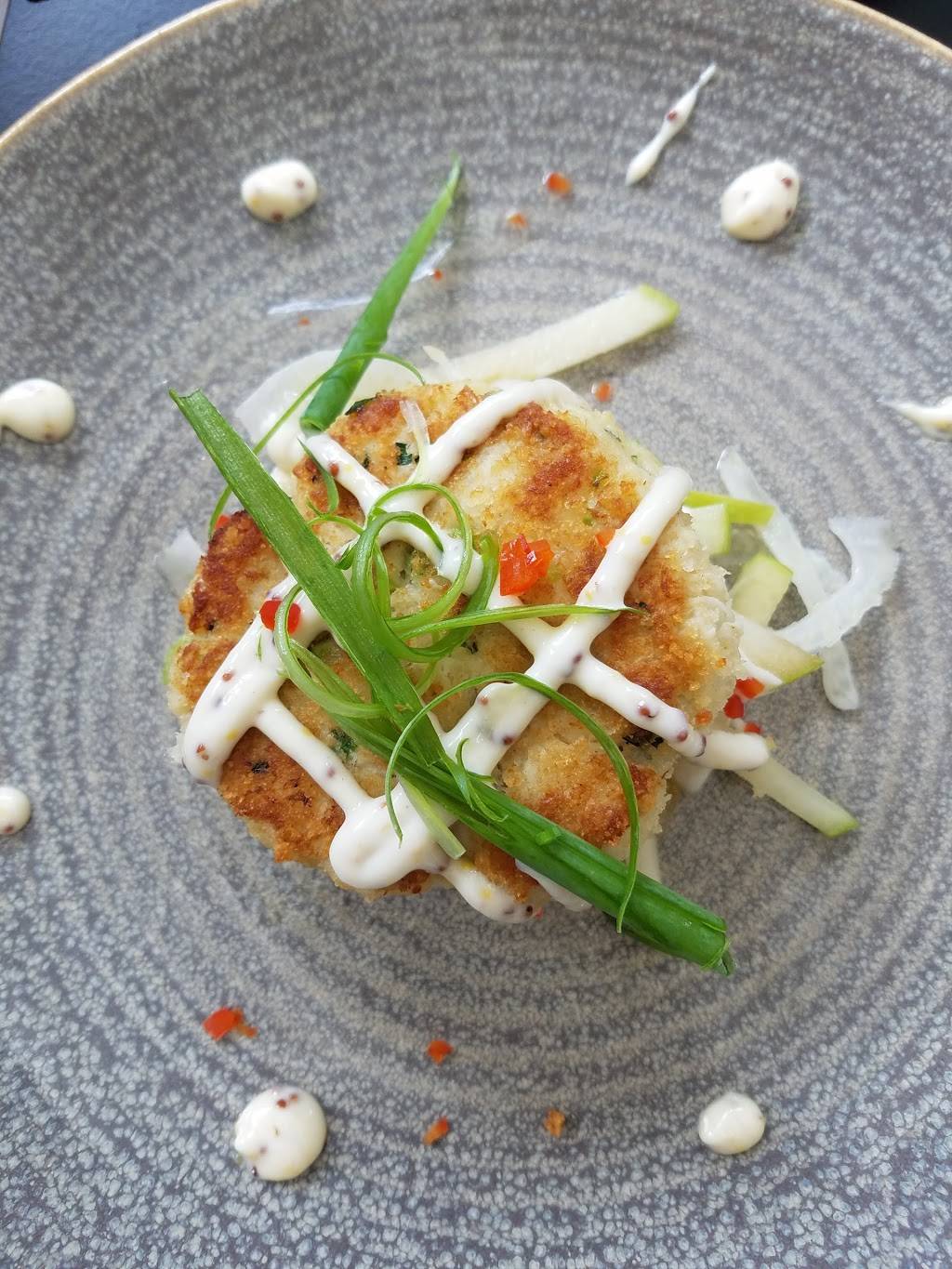 Whip Bar & Grill | restaurant | 18 Main St, Stowe, VT 05672, USA | 8022536554 OR +1 802-253-6554