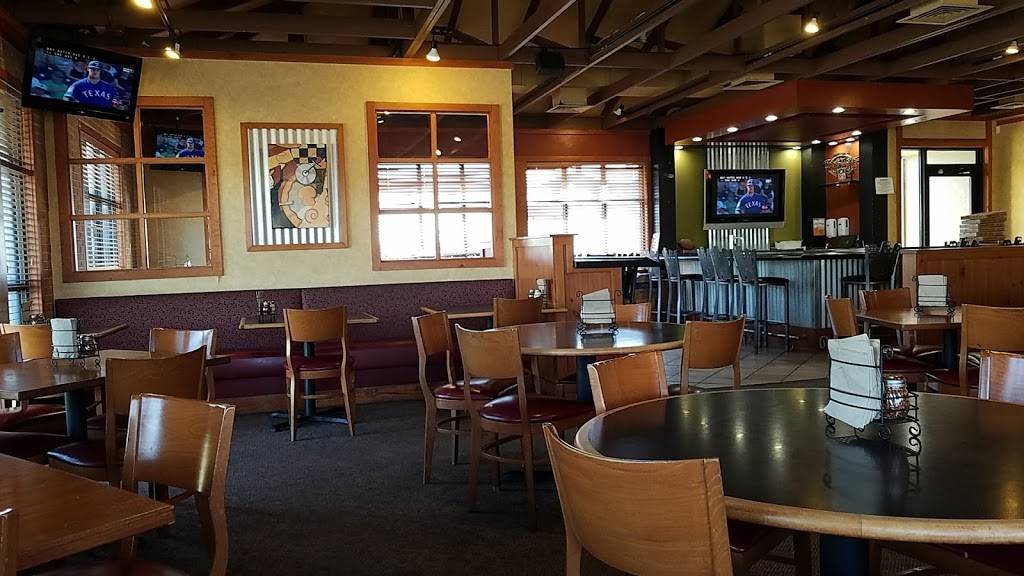 Pizza Hut | restaurant | 303 I 35 Hwy NW, Hillsboro, TX 76645, USA | 2545828295 OR +1 254-582-8295