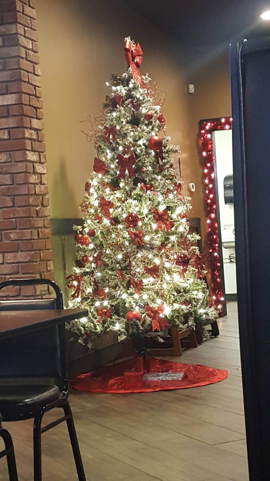 Giovannis Pizza | restaurant | 513 E Emmitt Ave, Waverly, OH 45690, USA | 7409474467 OR +1 740-947-4467