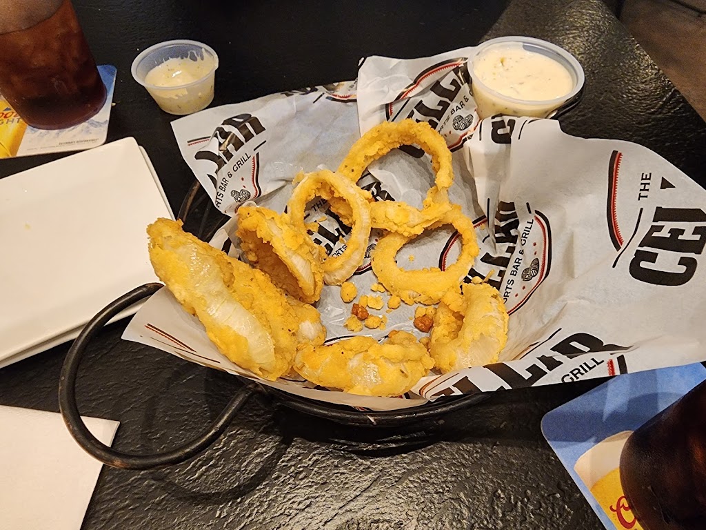 Cellar Sports Bar & Grill | restaurant | 3901 2nd Ave, Kearney, NE 68847, USA | 3082515458 OR +1 308-251-5458