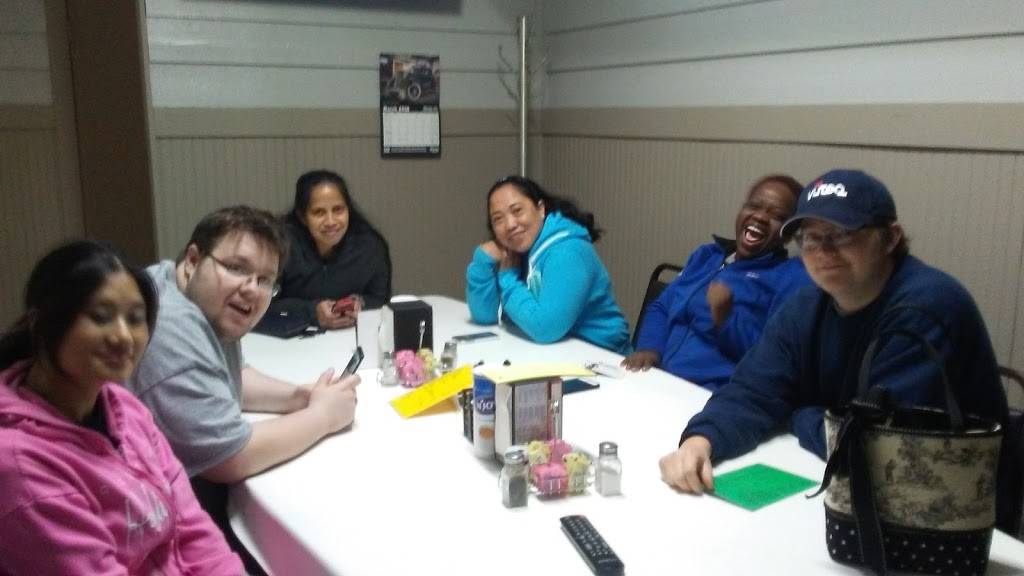 Crickets Lunch Room | restaurant | 112 E State St, Princeton, IN 47670, USA | 8123854039 OR +1 812-385-4039