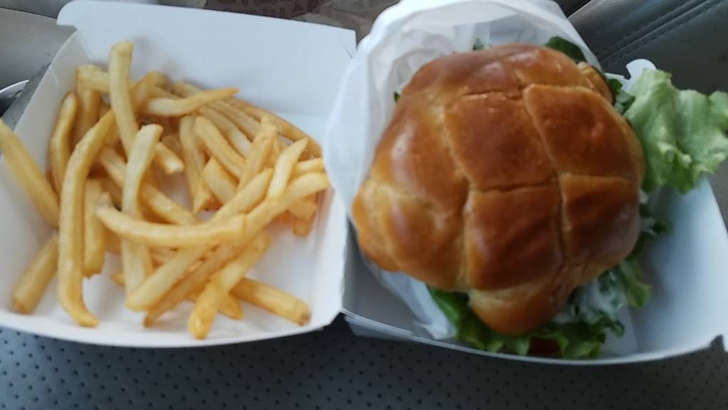 Jack in the Box | restaurant | 2793 W Ball Rd, Anaheim, CA 92804, USA | 7142209175 OR +1 714-220-9175