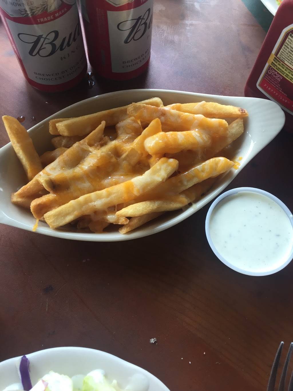 Tin Lizzys Landing | restaurant | 29592 LA-22, Springfield, LA 70462, USA | 2256956787 OR +1 225-695-6787