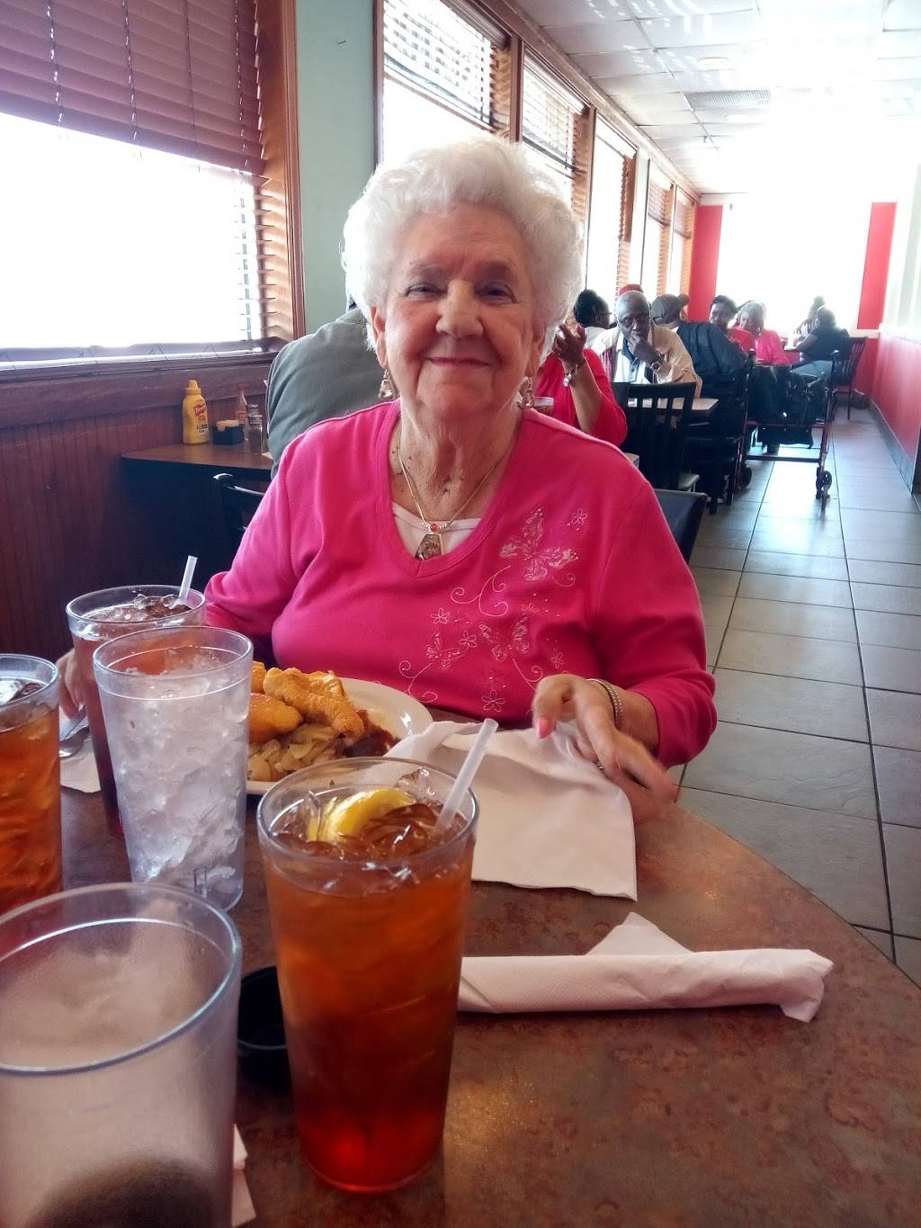 Shoneys Orangeburg | restaurant | 1490 Chestnut St, Orangeburg, SC 29115, USA | 8035331737 OR +1 803-533-1737