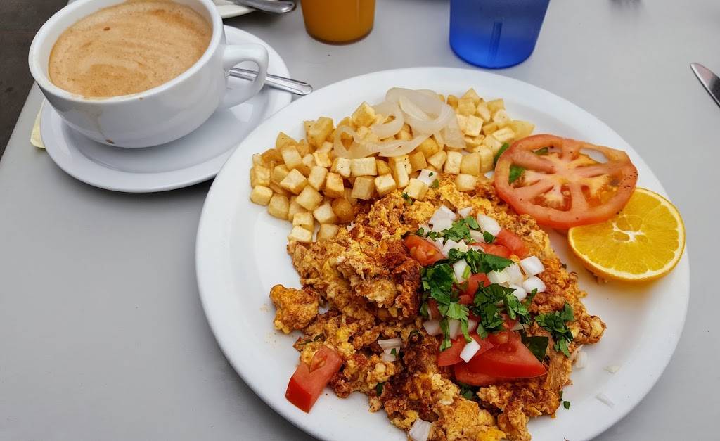 Felix Continental Cafe | cafe | 36 Plaza Square, Orange, CA 92866, USA | 7146335842 OR +1 714-633-5842