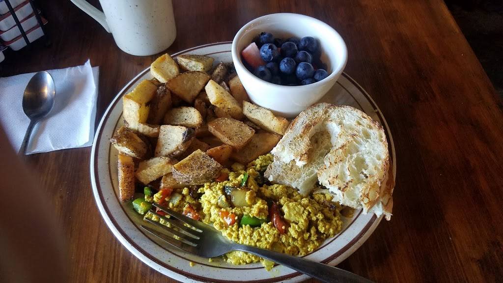 Railroad Bills Dining Car | restaurant | 621 Des Moines St, Des Moines, IA 50309, USA | 5152430247 OR +1 515-243-0247