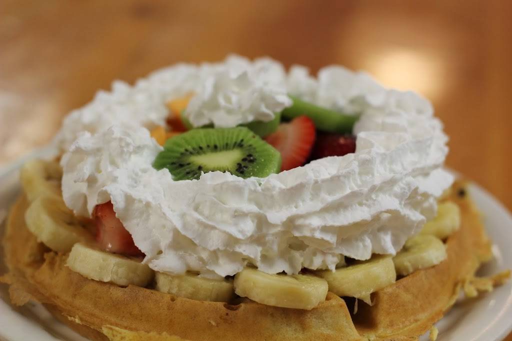 Vics Waffle House | restaurant | 283 Old Main St, Tewksbury, MA 01876, USA | 9786409610 OR +1 978-640-9610