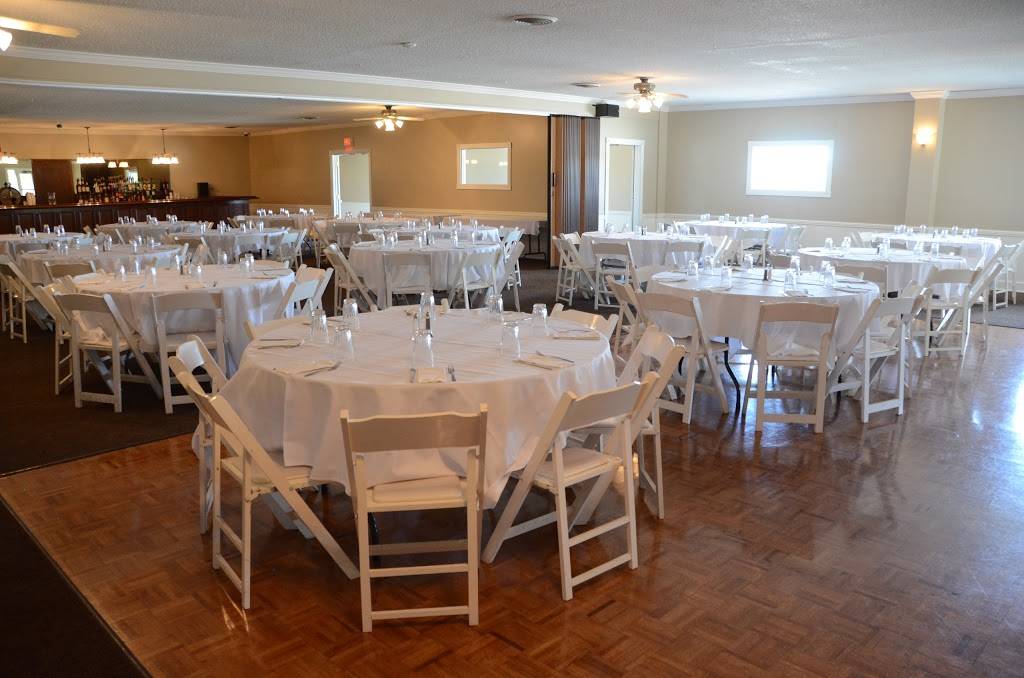 Three Guys And A Grill East | restaurant | N8350 Co Rd J, Elkhart Lake, WI 53020, USA | 9208764404 OR +1 920-876-4404