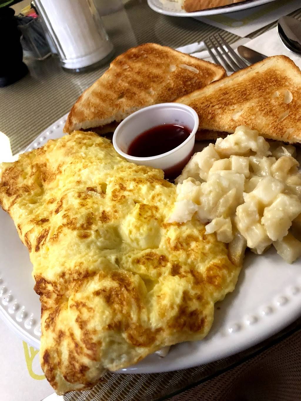 My Sisters Kitchen | restaurant | 286 Elm St B, Milford, NH 03055, USA | 6036727202 OR +1 603-672-7202