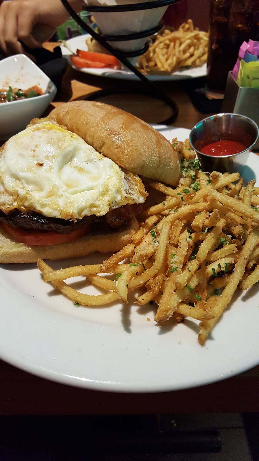 COVER 3 Round Rock | restaurant | 2800 N Interstate 35 Frontage Rd #200, Round Rock, TX 78681, USA | 5126932393 OR +1 512-693-2393