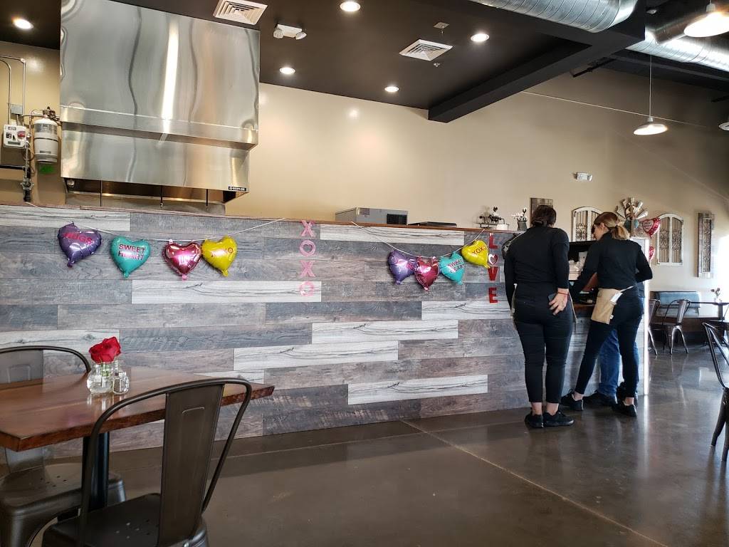 Dos Gordos Grill | restaurant | 3552 W Baseline Rd # 144, Laveen Village, AZ 85339, USA | 6023416976 OR +1 602-341-6976