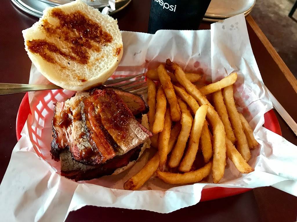 Randys Roadkill BBQ & Grill | restaurant | 12670 State Hwy E, Rolla, MO 65401, USA | 5733683705 OR +1 573-368-3705