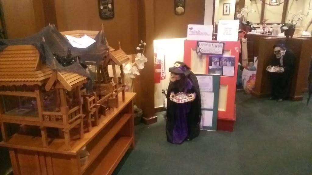 Krua Khun Yah Thai Restaurant | restaurant | 325 Pond St, Ashland, MA 01721, USA | 5088814200 OR +1 508-881-4200