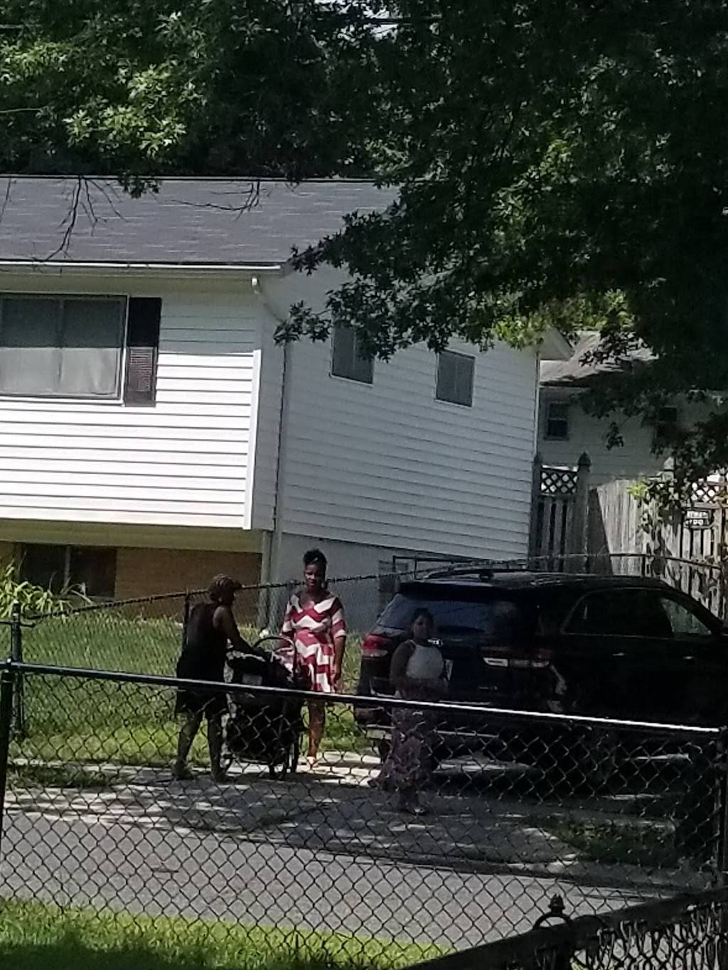 Ritas Italian Ice & Frozen Custard | restaurant | 2950 Donnell Dr, Forestville, MD 20747, USA | 3016697399 OR +1 301-669-7399