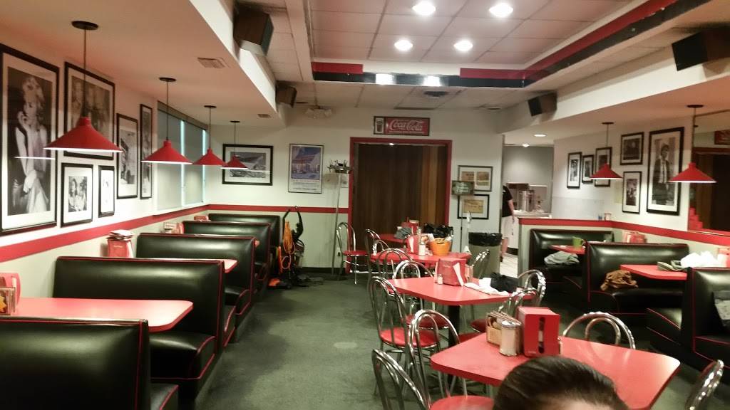 Schoops Hamburgers | restaurant | 3905 45th St, Highland, IN 46322, USA | 2199246012 OR +1 219-924-6012