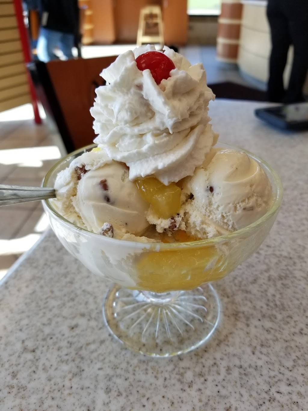 Oberweis Ice Cream and Dairy Store | restaurant | 760 N, IL-59 Suite 120, Naperville, IL 60563, USA | 6309042600 OR +1 630-904-2600