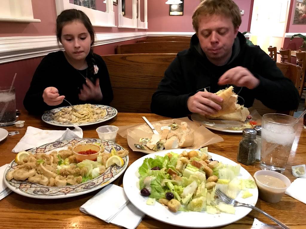 Armettas Italian Grill and Pizzeria | restaurant | 5524 Staples Mill Plaza, Dale City, VA 22193, USA | 7038789977 OR +1 703-878-9977