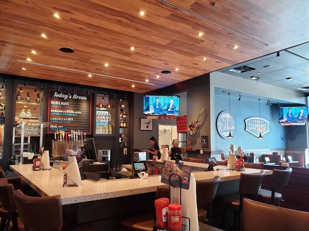 Red Robin Gourmet Burgers and Brews | restaurant | 8057 W Irlo Bronson Memorial Hwy, Kissimmee, FL 34747, USA | 3215598220 OR +1 321-559-8220