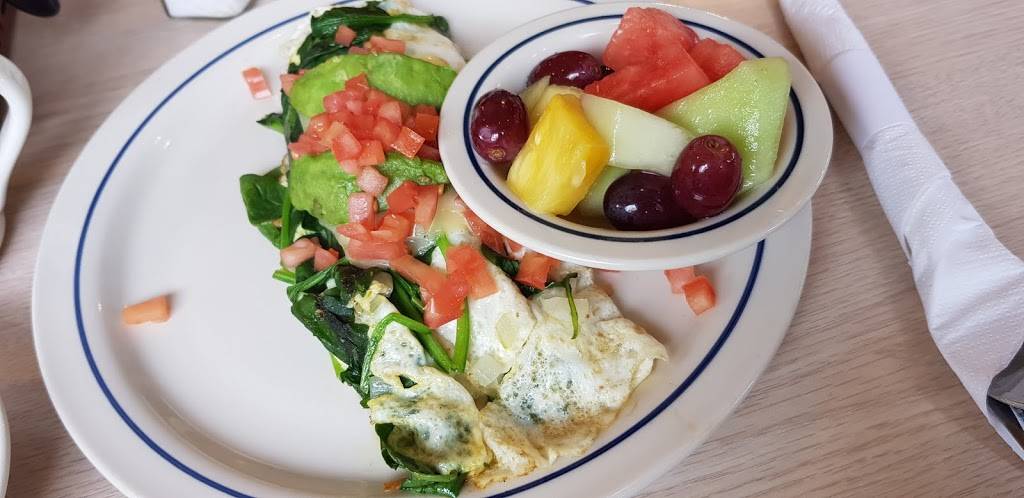 IHOP | restaurant | 935 N Stafford St, Arlington, VA 22203, USA | 7035223118 OR +1 703-522-3118