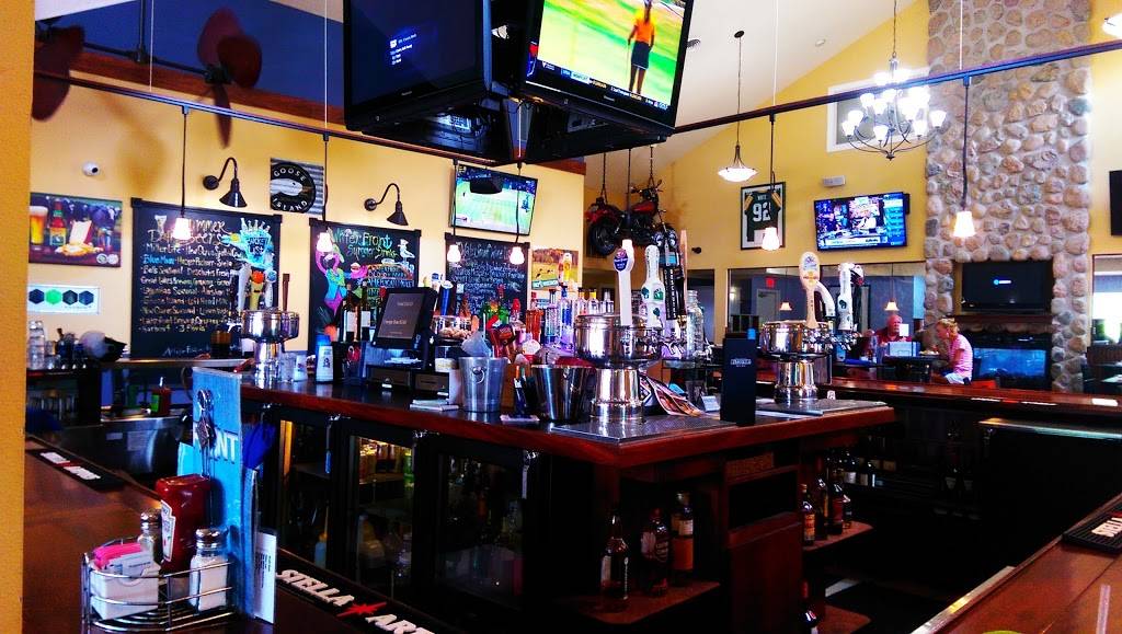 Waterfront Pub & Grill | restaurant | 408 State Rd 50, Delavan, WI 53115, USA | 2627284700 OR +1 262-728-4700