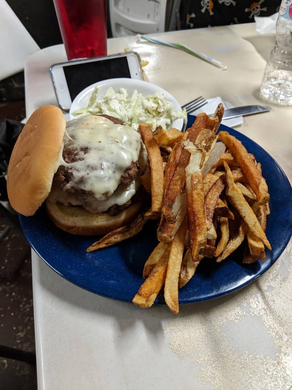 Crusty Crab Seafood Shack | restaurant | 2118 Harbor Dr, Greenbackville, VA 23356, USA | 7578245437 OR +1 757-824-5437