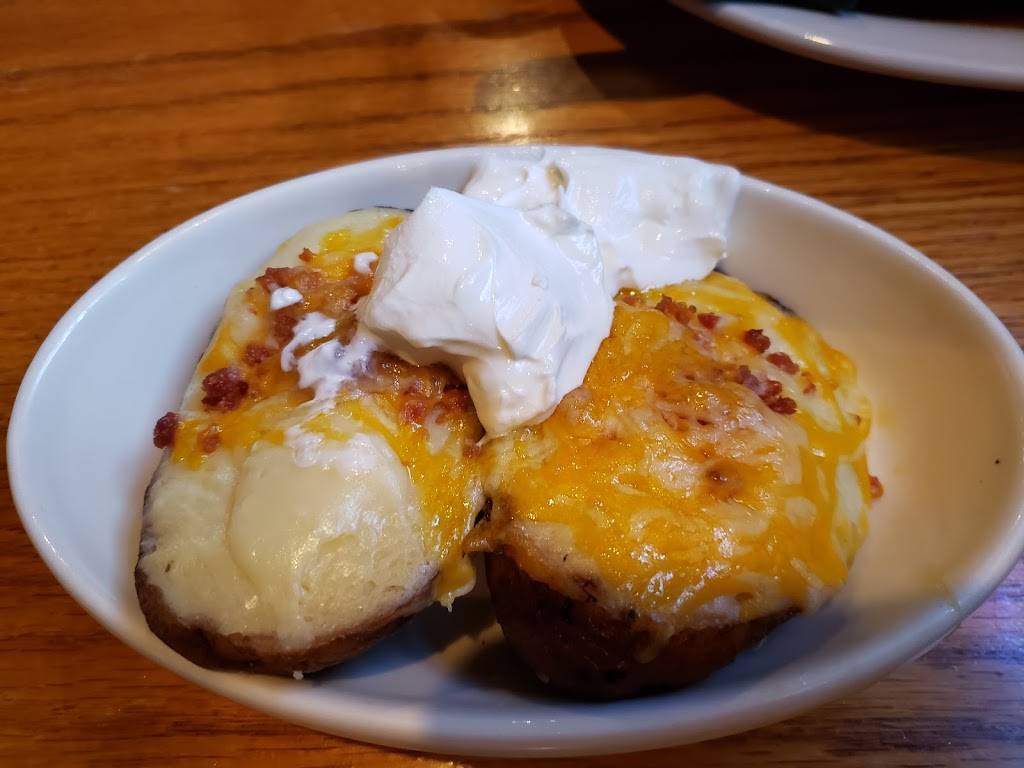 The Right Spice | restaurant | 2102 4th St, Peru, IL 61354, USA | 8152239824 OR +1 815-223-9824