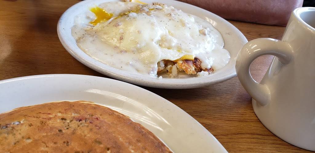 Woodys Cafe | restaurant | 235 N Pontiac Trail, Walled Lake, MI 48390, USA | 2486244379 OR +1 248-624-4379