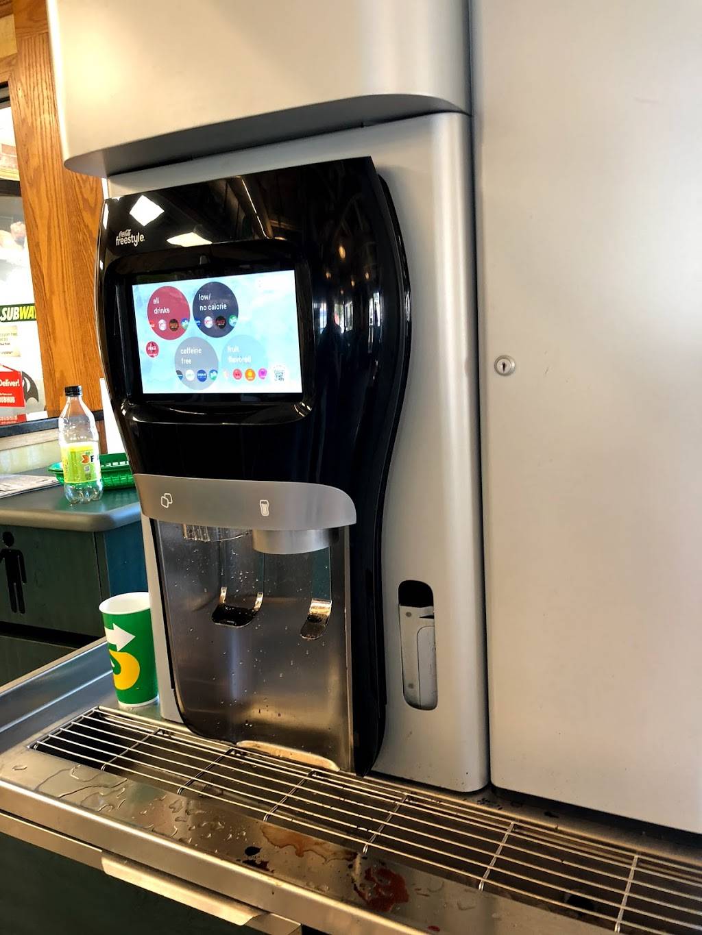 Subway | restaurant | 296 St John St, Portland, ME 04102, USA | 2077756565 OR +1 207-775-6565