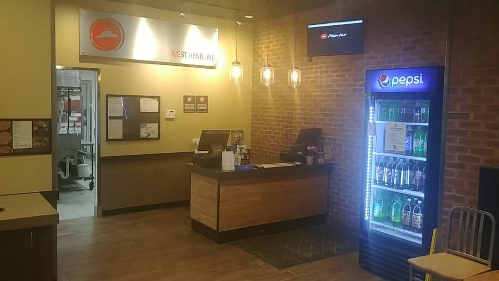 Pizza Hut | restaurant | 1460 S Main St, West Bend, WI 53095, USA | 2623380014 OR +1 262-338-0014