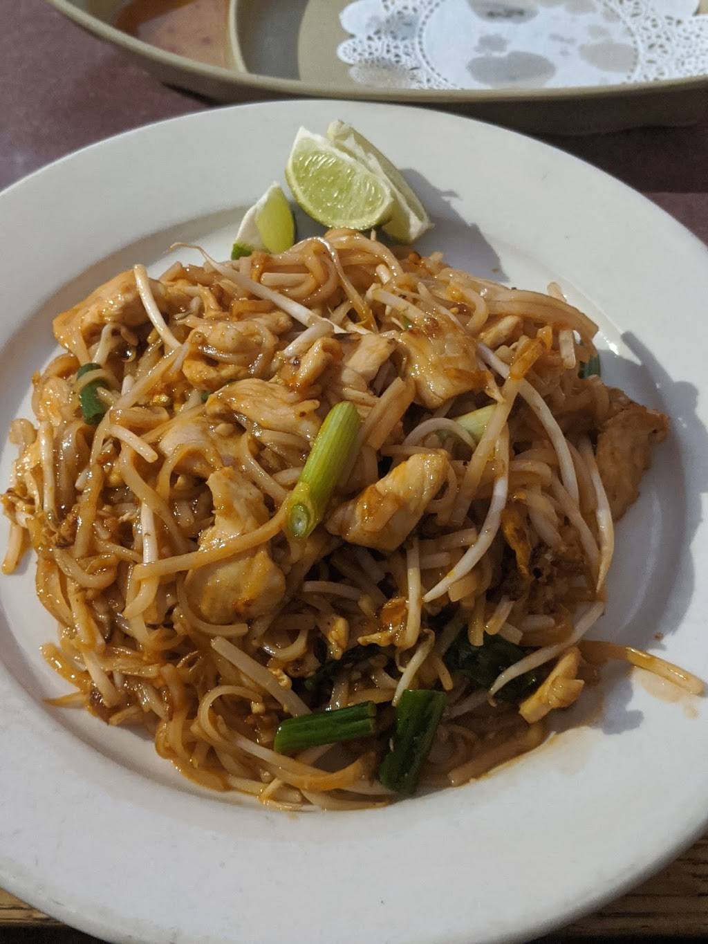 Tasty Thai | restaurant | 7104 NW Prairie View Rd, Kansas City, MO 64151, USA | 8165848801 OR +1 816-584-8801