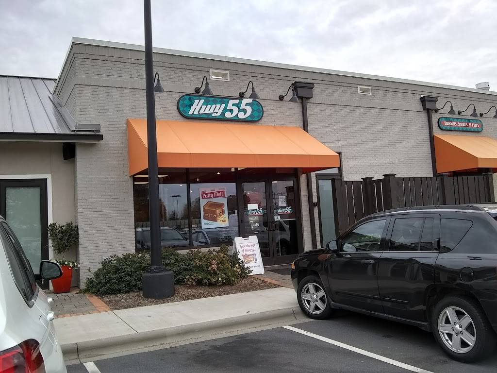 Hwy 55 Burgers Shakes & Fries | restaurant | 516 Mercantile Pl, Fort Mill, SC 29715, USA | 8033963999 OR +1 803-396-3999