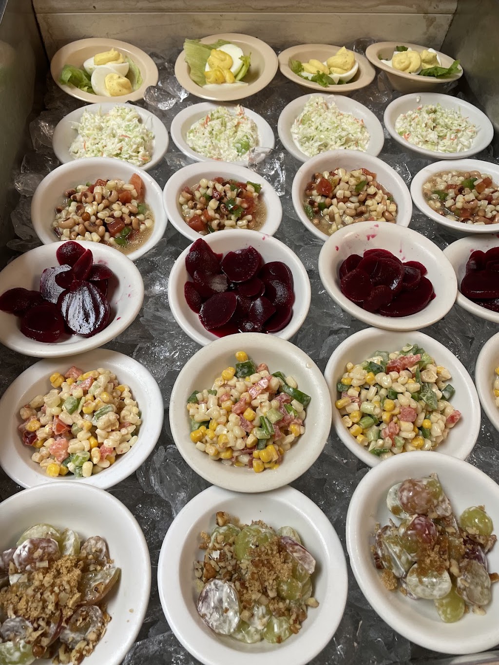 Tin Top Cafe | restaurant | 24319 Troy Hwy, Grady, AL 36036, USA | 3345847518 OR +1 334-584-7518