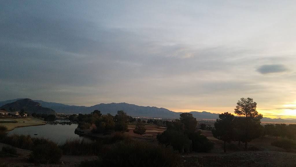 Eagle Crest | restaurant | 10303 Sun City Blvd, Las Vegas, NV 89134, USA | 8008030758 OR +1 800-803-0758