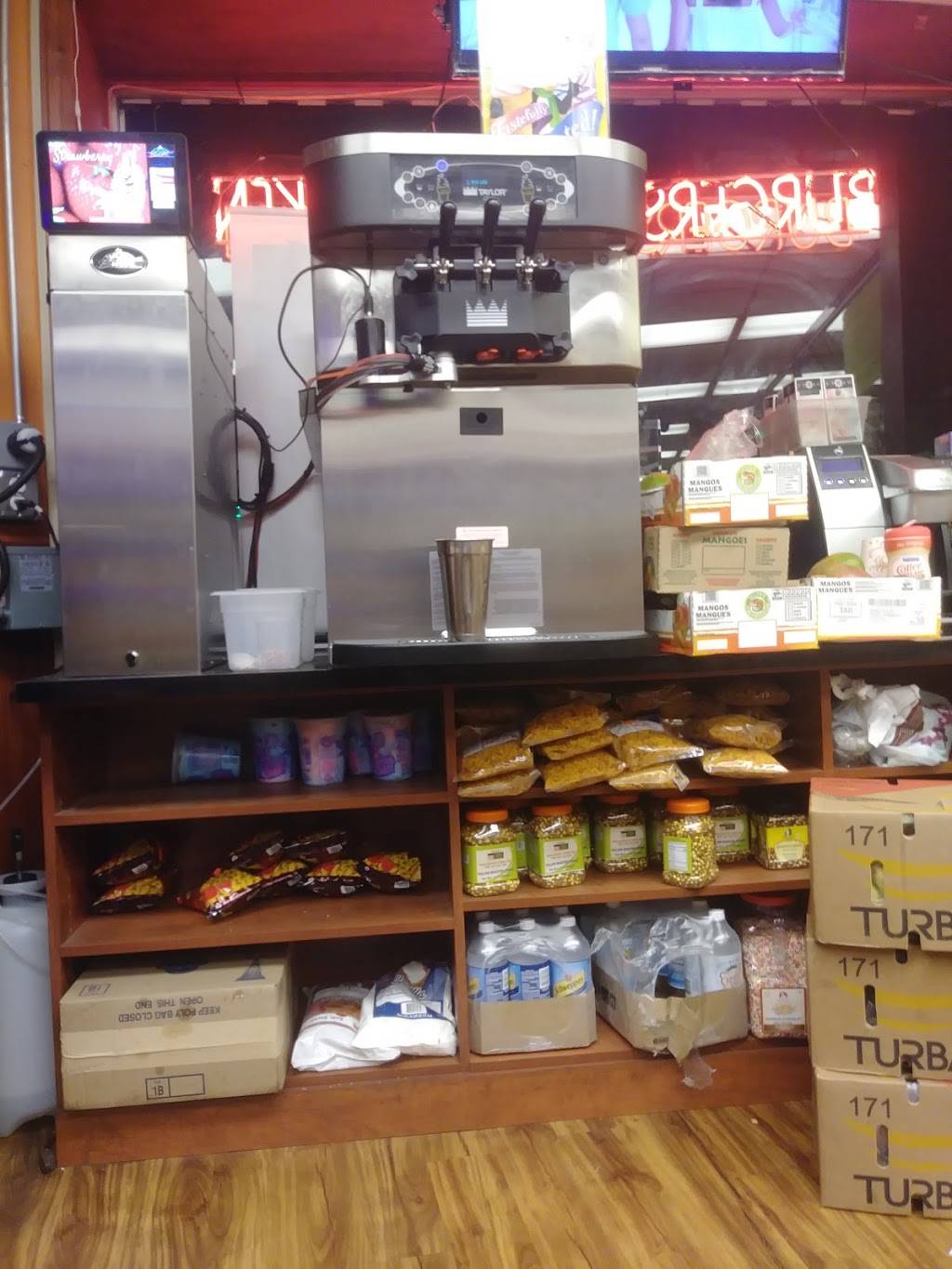 Crown Fried Chicken | restaurant | 2801A W 28th St, Brooklyn, NY 11224, USA | 7189962856 OR +1 718-996-2856