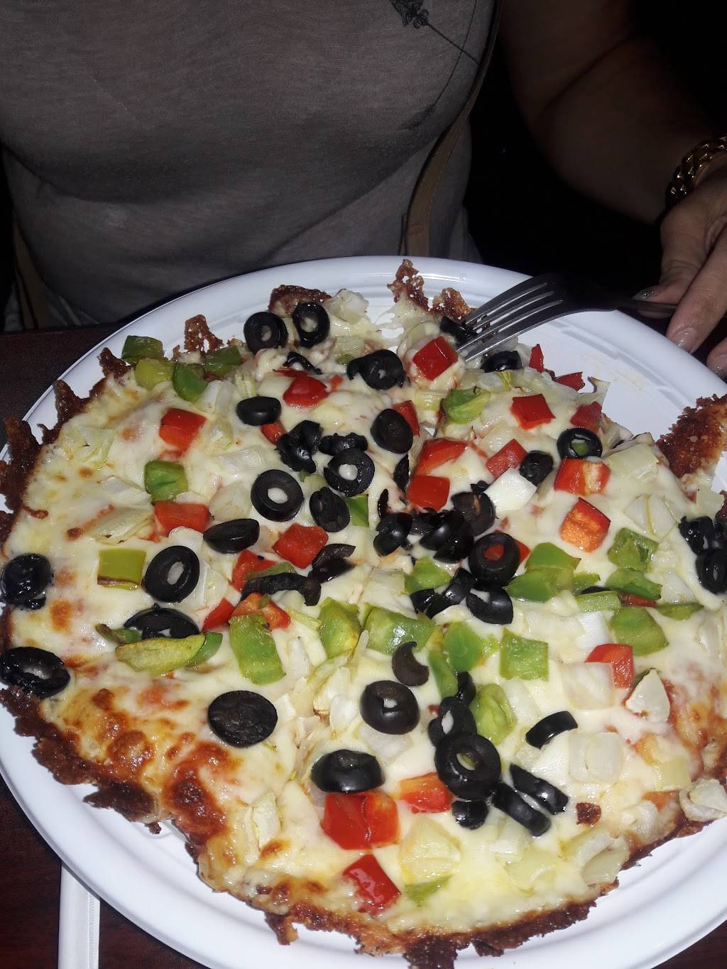 Star Chiguas Pizza Cubana | restaurant | 1570 W 43rd Pl #1, Hialeah, FL 33012, USA | 3052003269 OR +1 305-200-3269
