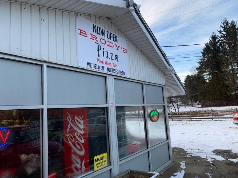 Brodys Pizza | restaurant | 1771 Union Center Maine Hwy, Endicott, NY 13760, USA | 6079530860 OR +1 607-953-0860